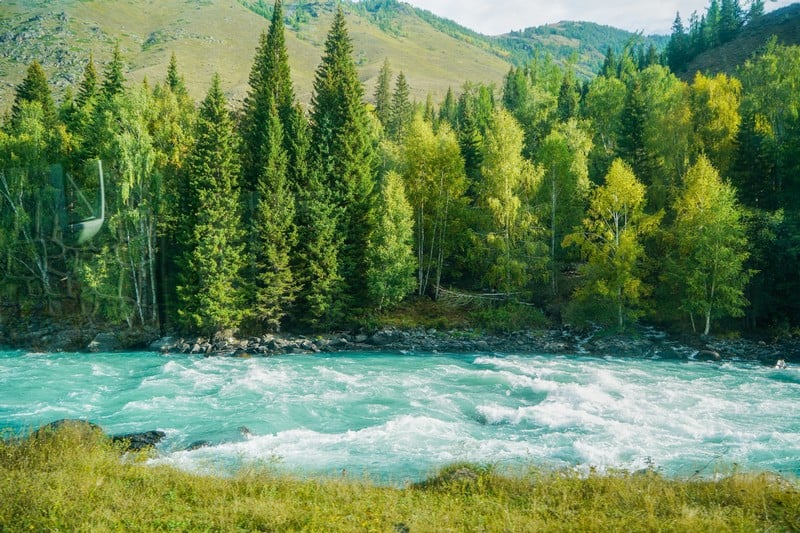 URUMQI –THÀNH PHỐ MA– VỊNH NGŨ SẮC – BURQIN 			(Ăn ba bữa)